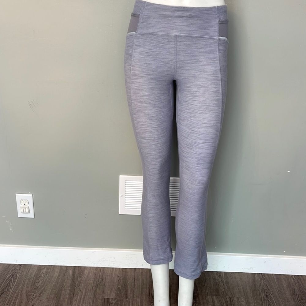 Lululemon size 6 leggings